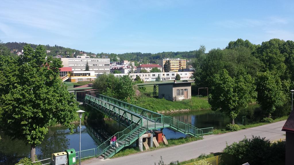 Hotel Zimni Stadion Náchod Buitenkant foto